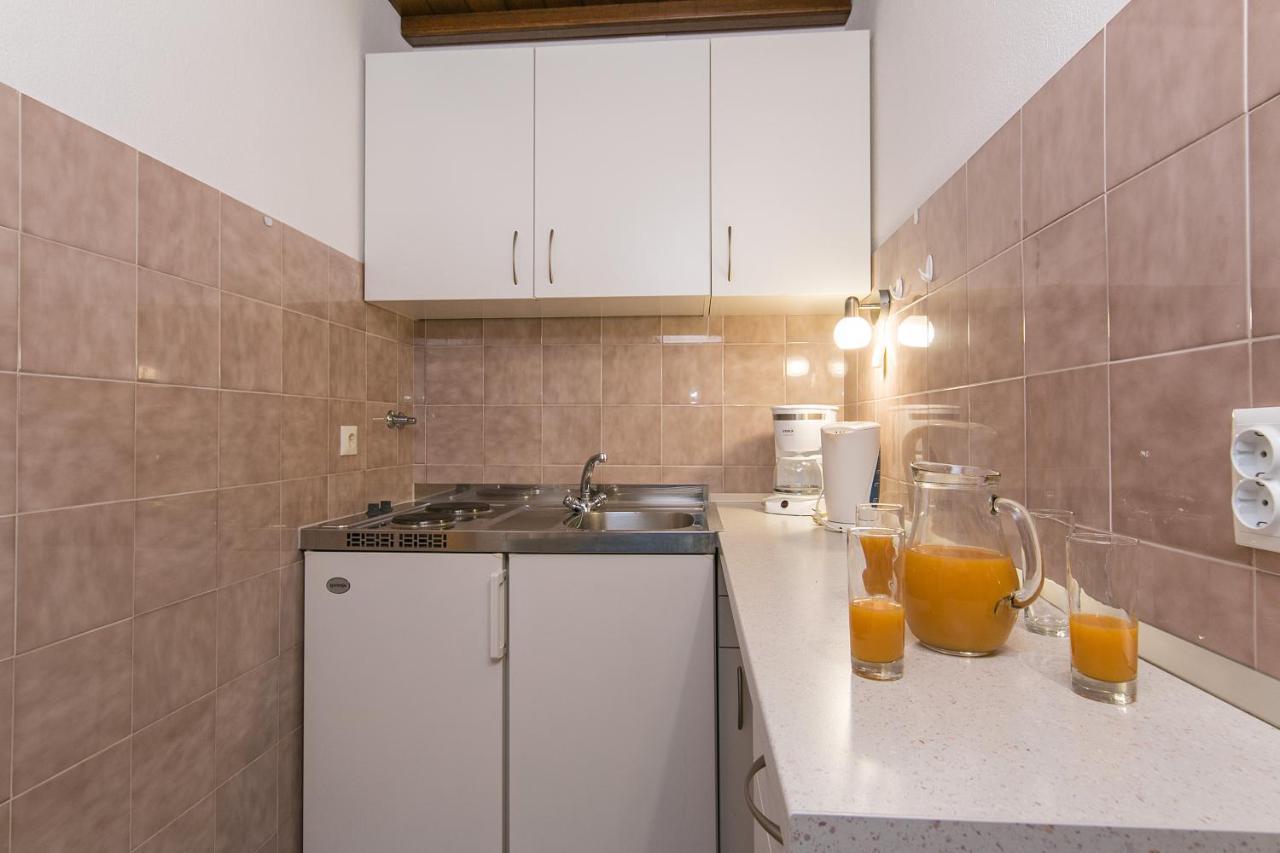 Apartments And Rooms With Parking Space Brela, Makarska - 2717 Luaran gambar