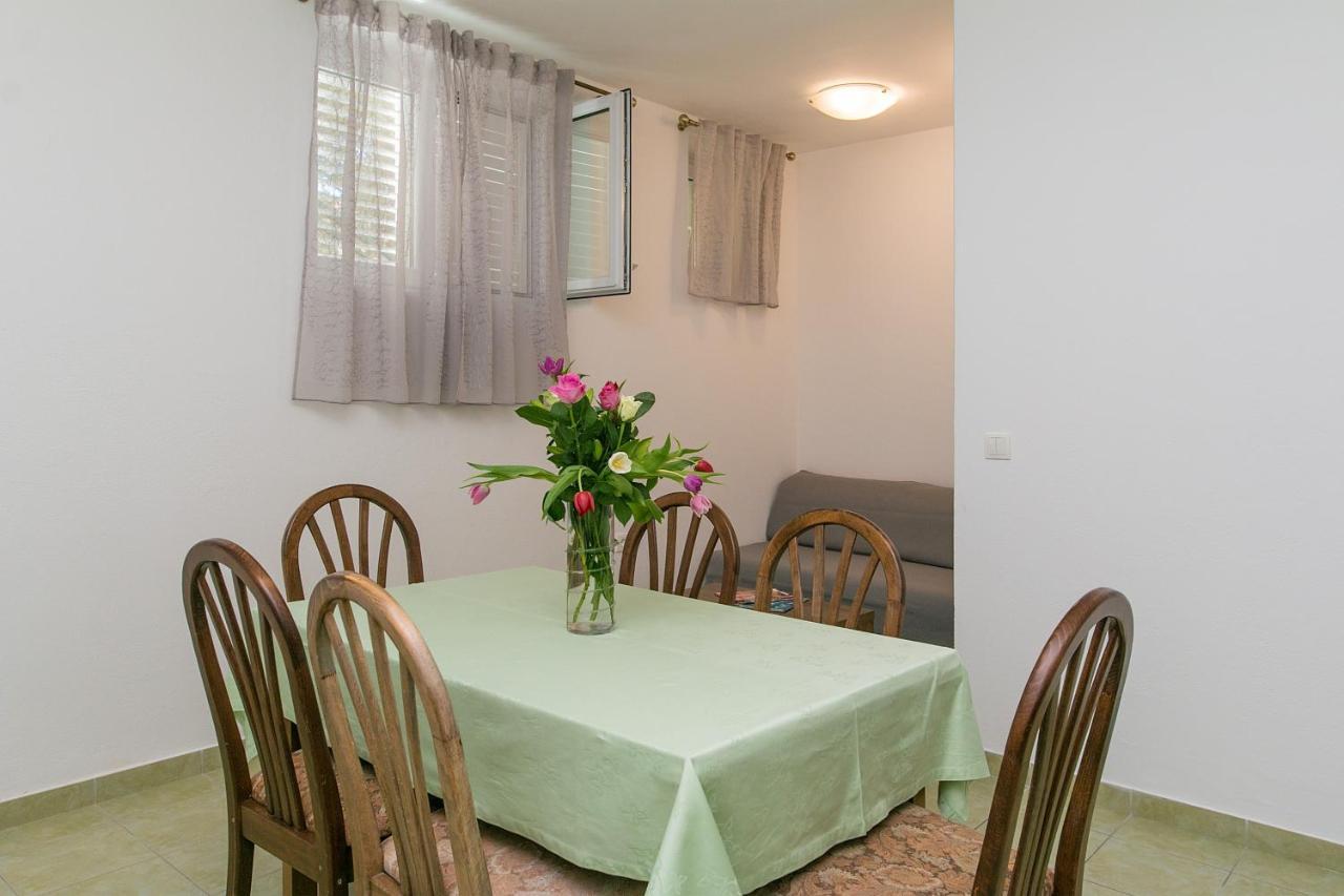 Apartments And Rooms With Parking Space Brela, Makarska - 2717 Luaran gambar